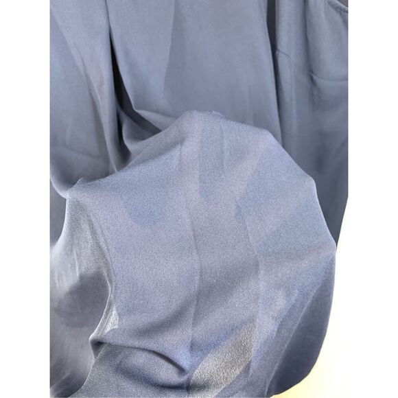 Catherines Women's Front Pleat V-Neck Sleeveless Blouse Navy Blue Size 2X - Picture 4 of 6